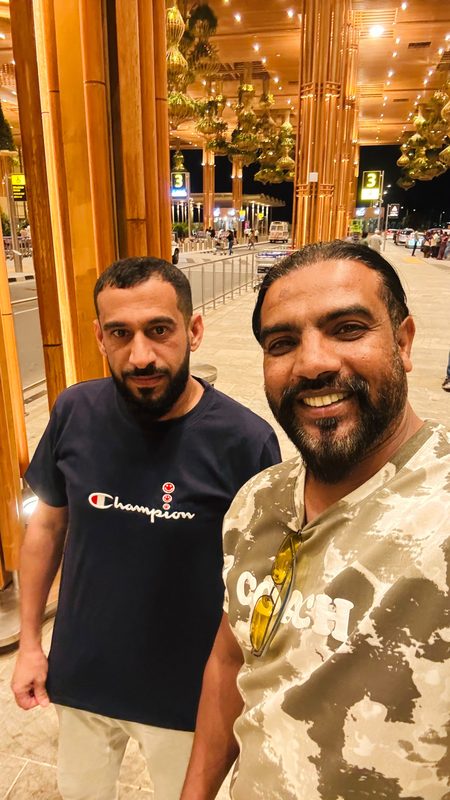 الاستقبال في المطار
